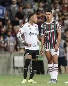 Fluminense e Santos se enfrentam no Brasileirão