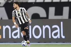Alex Telles, jogador do Botafogo. Foto: Vítor Silva/Botafogo