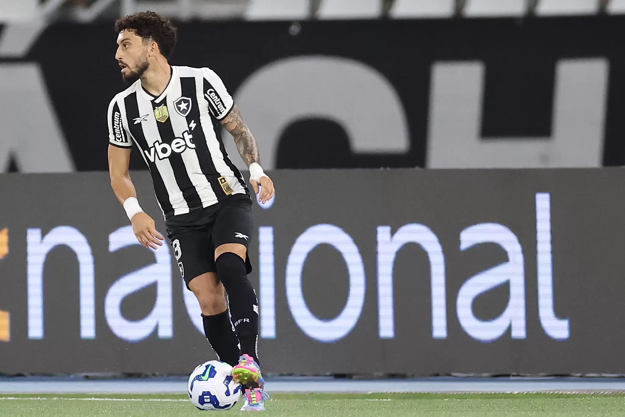 Alex Telles, jogador do Botafogo. Foto: Vítor Silva/Botafogo