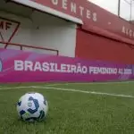 Bola do Brasileirão Feminino 2025 no jogo Cruzeiro x Flamengo, pela 8ª rodada. Foto: Alê Torres/Staff Images Woman/CBF