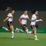 Jogadoras do São Paulo comemoram gol no clássico Choque-Rainha, contra o Palmeiras, pela 9ª rodada do Brasileirão Feminino 2025. Foto: Fernando Ro
