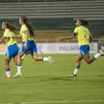 Jogadoras do Brasil Sub-17 comemoram gol durante jogo contra o Uruguai (1 a 0), na 4ª rodada do Sul-Americano Feminino Sub-17 2025. Foto: Nelson Term