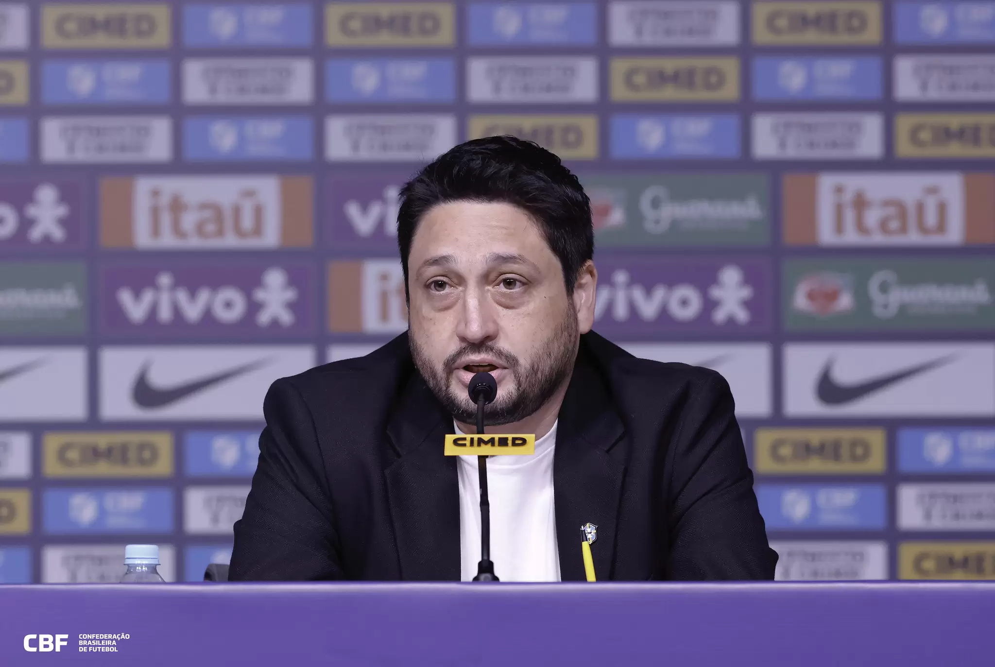 Arthur Elias, técnico da Seleção Brasileira Feminina, convoca 23 atletas para amistosos contra o Japão. Foto: Rafael Ribeiro/CBF