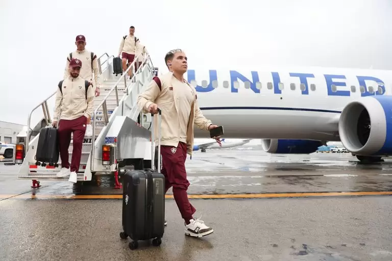Soteldo viajou com o time do Fluminense para a estreia no Super Mundial de Clubes