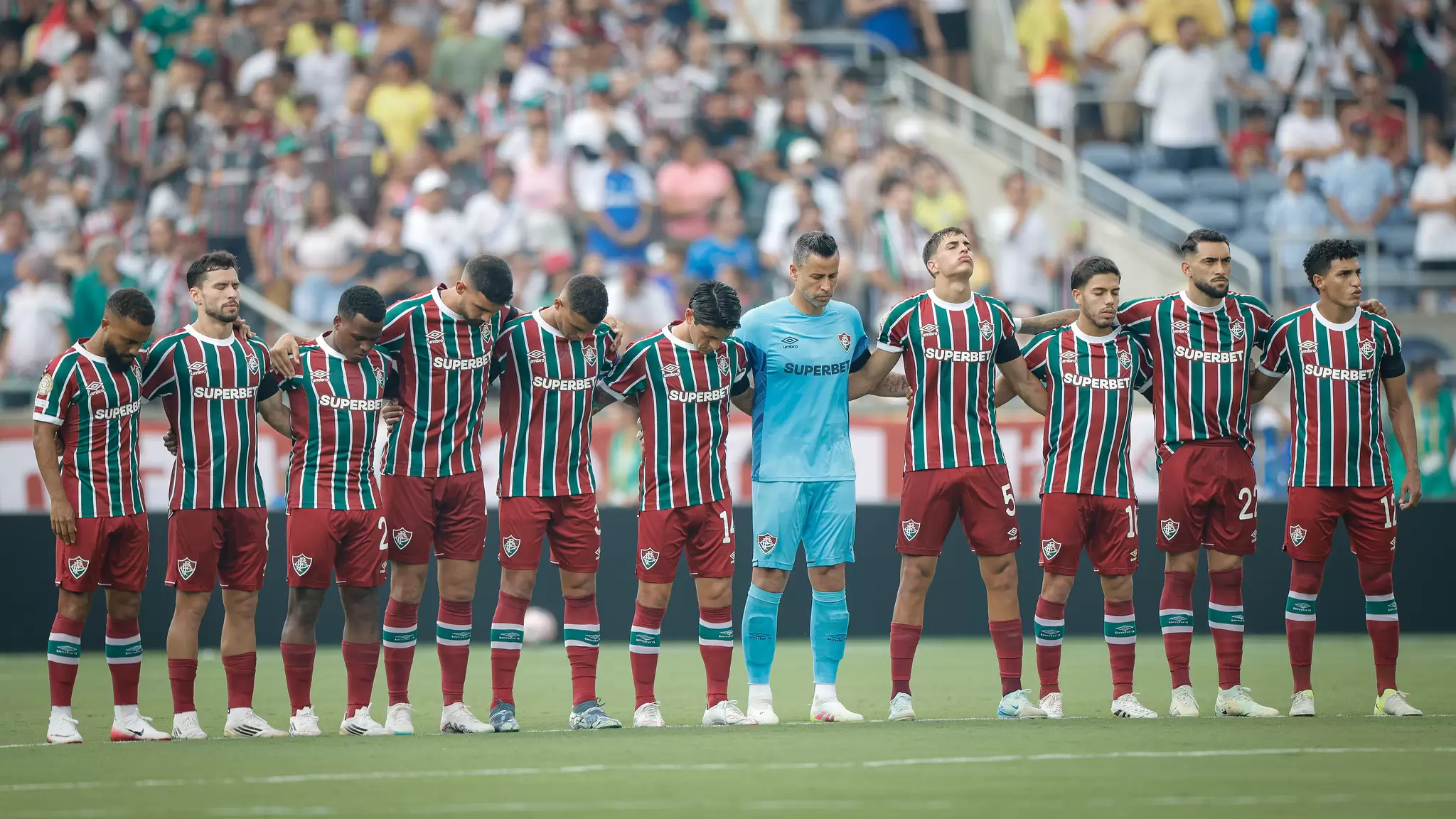 Time do Fluminense antes do jogo contra o Al-Hilal, nas quartas do Mundial de Clubes 2025. Foto: MARCELO GONÇALVES/FLUMINENSE F.C.