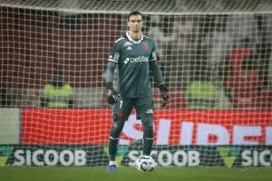 Léo Jardim foi expulso na partida entre Internacional x Vasco