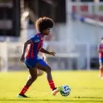 Jogadora do Bahia feminino em duelo contra o Grêmio, no Brasileirão 2025. Foto: Letícia Martins/EC Bahia