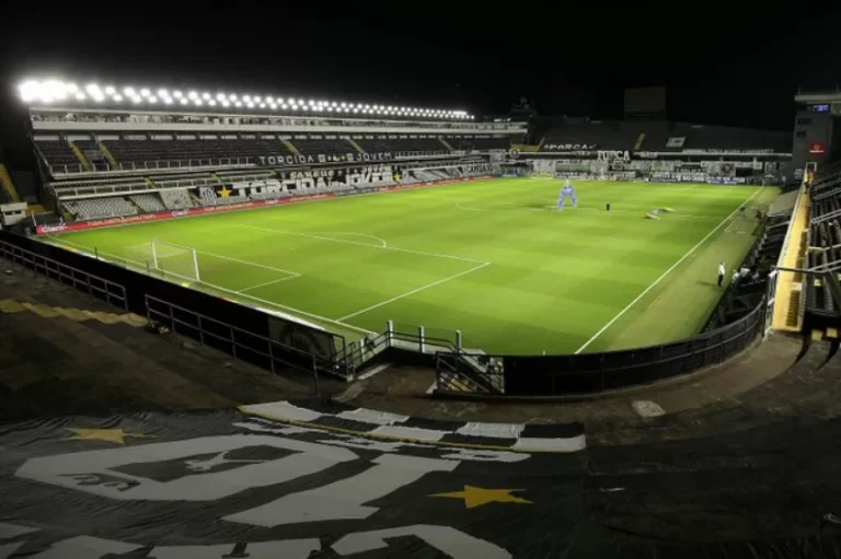 Torcida do Santos esgota ingressos para a estreia do Paulistão