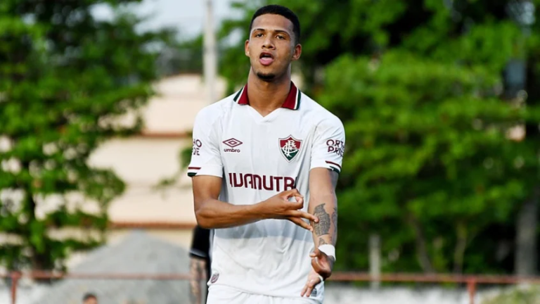 Cria do Fluminense, Samuel Granada foi anunciado pelo Juventude por empréstimo