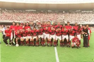 Adriano e demais jogadores do Flamengo antes da final contra o Vasco