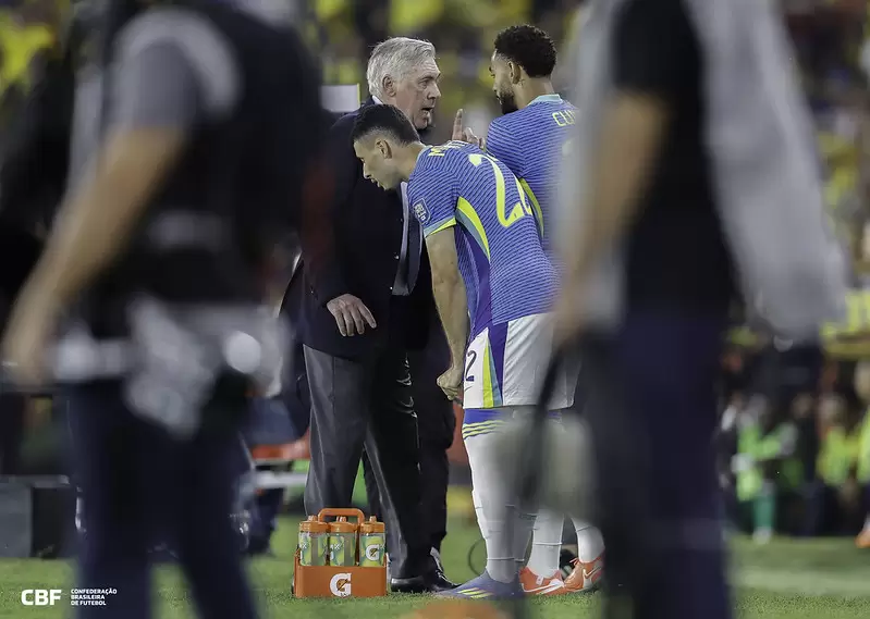 Ancelotti em Equador x Brasil