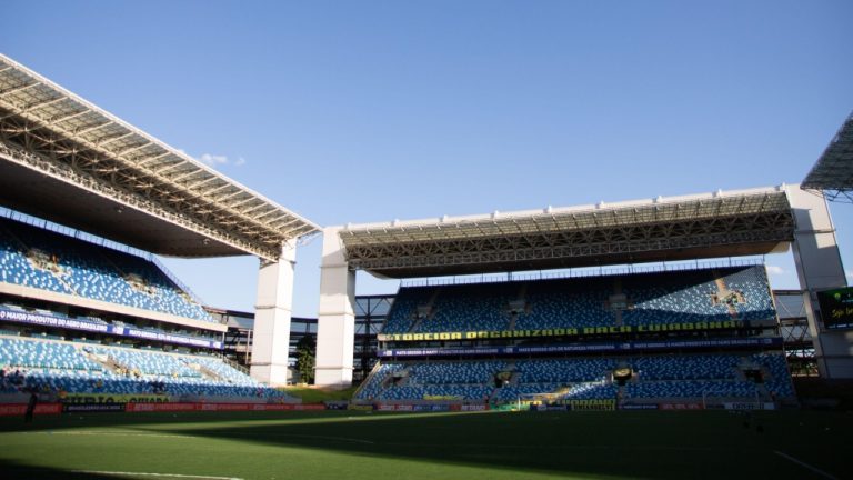 Cuiabá e Athletico-PR se encaram na Arena Pantanal, no Mato Grosso. Foto: Divulgação / Sipa USA / Alamy Stock Photo