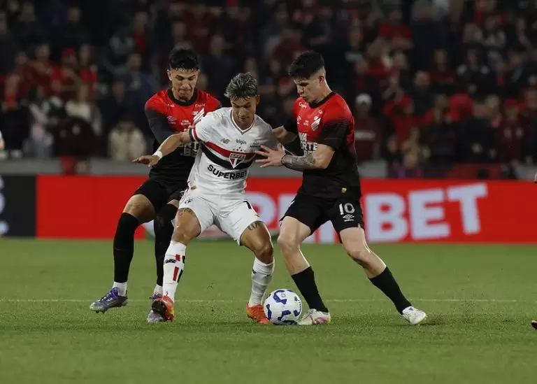 Athletico PR x São Paulo pela Copa do Brasil 2025