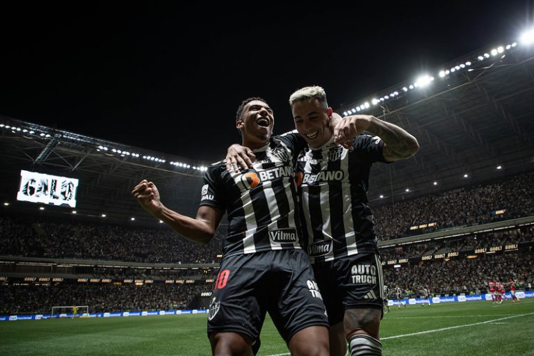 Atlético-MG 3 x 0 CRB pelo jogo de volta das oitavas da Copa do Brasil