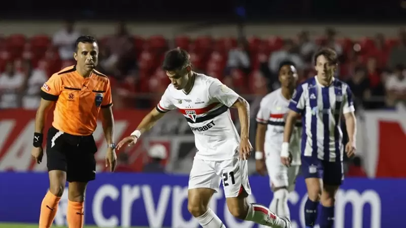 Bobadilla é acusado de xenofobia por jogador do Talleres