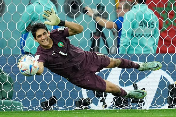 Bayern de Munique está de olho em Bono, goleiro de Marrocos e sensação da Copa do Mundo