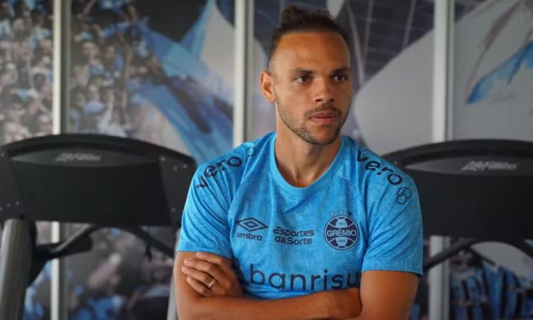 Braithwaite ativa modo sincero e projeta meta ambiciosa no Grêmio