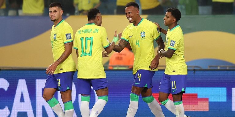 Gabriel Magalhães e Neymar, do Brasil