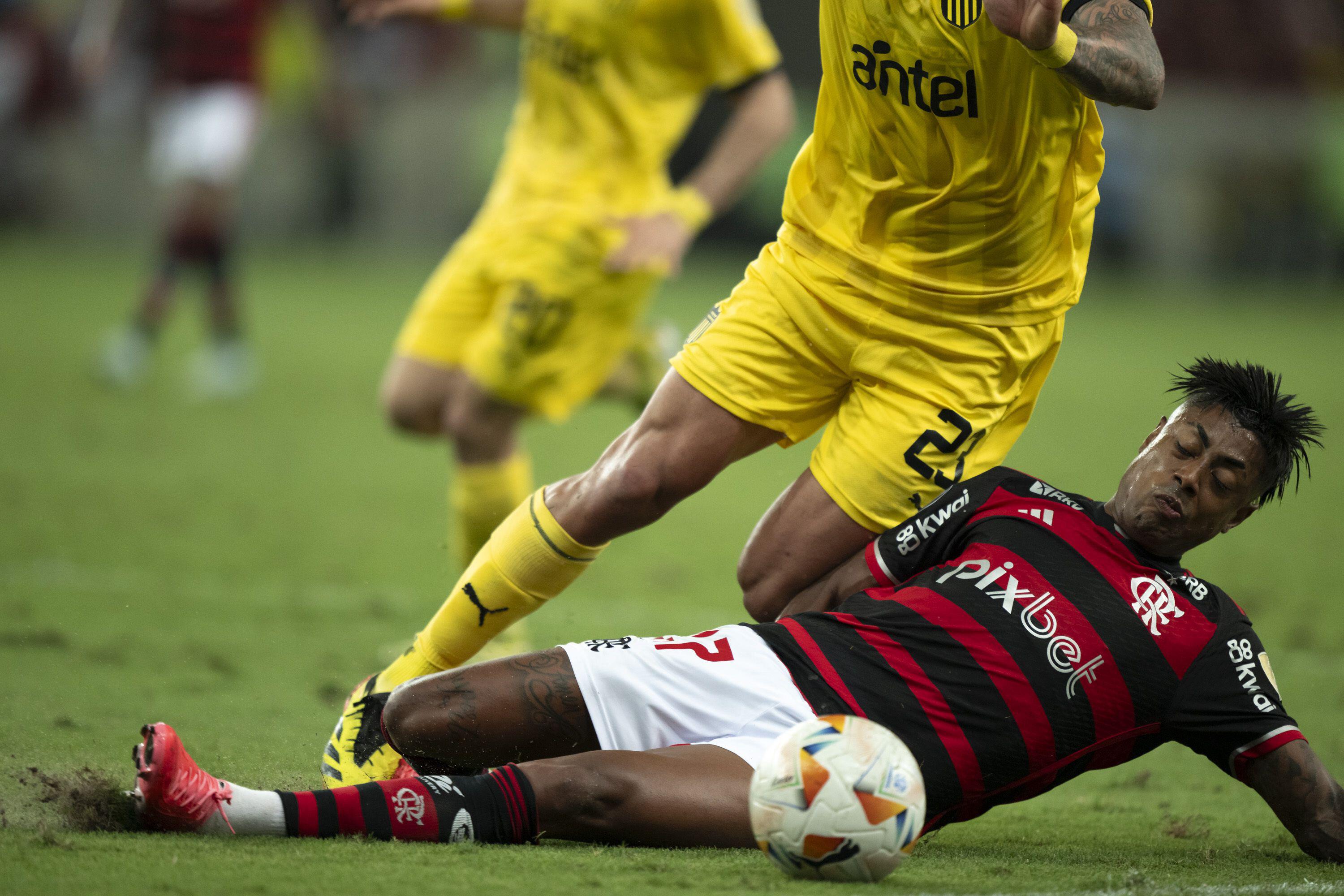 Bruno Henrique em Flamengo x Peñarol pela Libertadores 2024