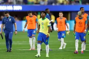 Campeão do mundo fala sobre a atuação do Brasil contra a Costa Rica