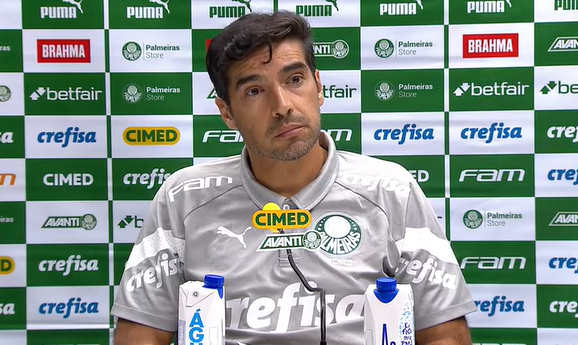 Saiba o que Abel Ferreira falou sobre o elenco do Palmeiras após derrota para o Fluminense