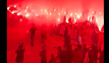 VÍDEO: torcida do Inter faz muita festa ao receber clube no Rio de Janeiro; veja