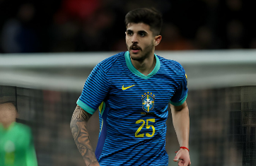 Lucas Beraldo em jogo do Brasil contra a Inglaterra