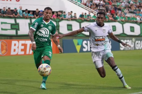 Figueirense x Chapecoense - Foto: Tiago Meneghini/ACF