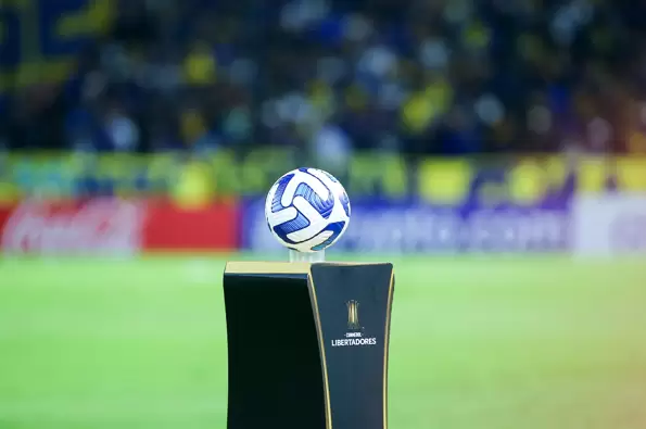 Bola da Copa Libertadores 2025