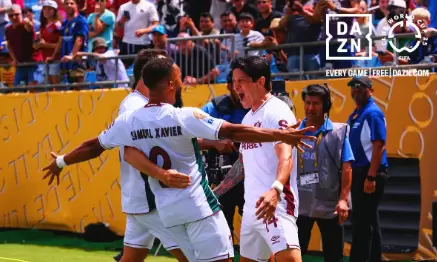 Cano e jogadores do Fluminense comemorando gol contra a Inter de Milão na Copa do Mundo de Clubes 2025