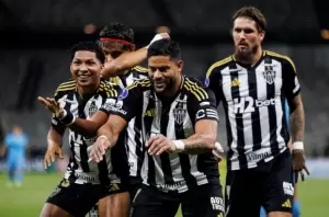 atlético-mg comemorando gol em 2025