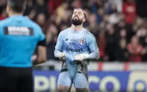 Jandrei perde cobrança de pênalti para o São Paulo