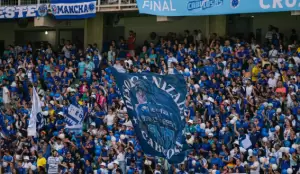Torcida do Cruzeiro na final do Brasileirão Feminino