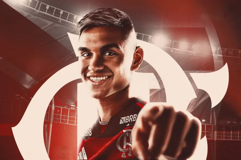 Carlos Alcaraz se tornou a contratação mais cara da história do Flamengo. Foto: Divulgação / Flamengo