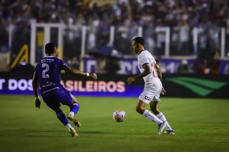 Confiança x Bahia pela ida da Final da Copa do Nordeste