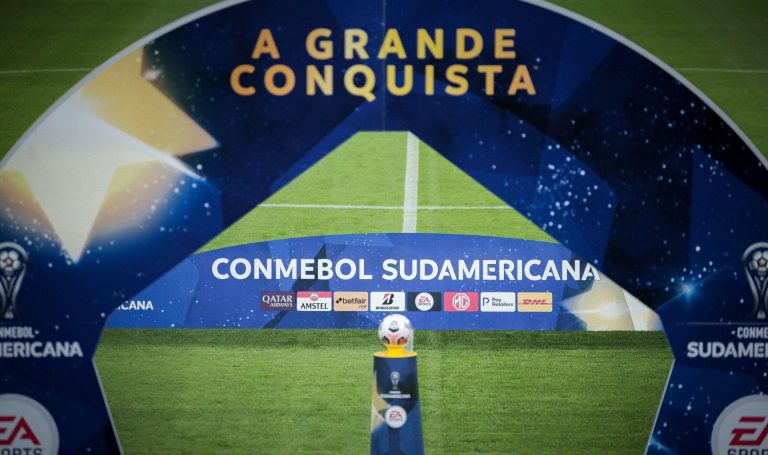 Quem deve se classificar para a Copa Sul-Americana? - Foto: Divulgação / Alamy