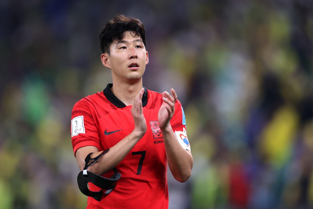 Jogador da Coreia do Sul em jogo contra o Brasil