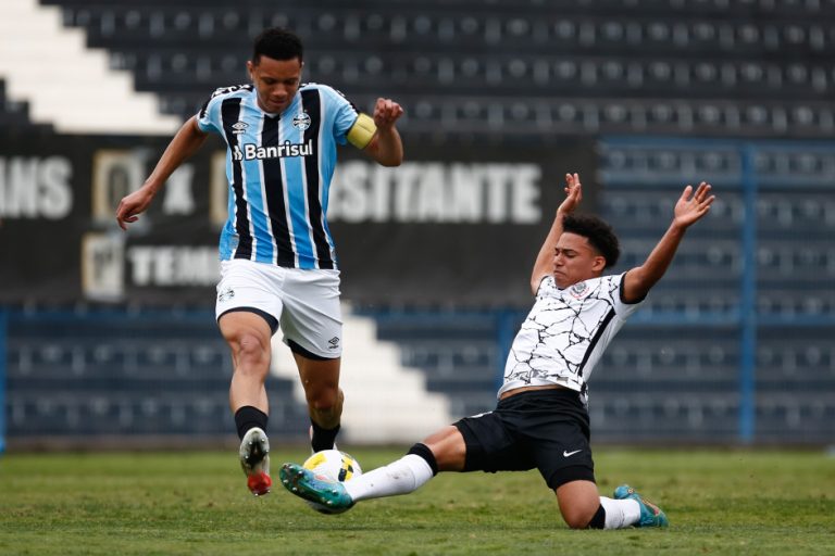 Corinthians perde para o Grêmio no Brasileirao-sub-17 2022