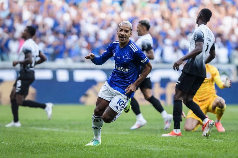 Cruzeiro 3 x 0 Corinthians, no Mineirão, em Belo Horizonte, pelo Brasilerão 2024