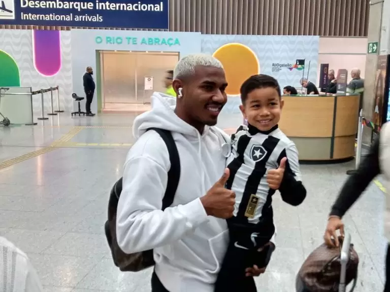 Cuiabano desembarca no Rio para ser emprestado ao Botafogo