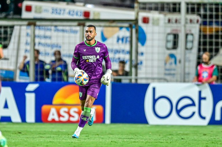 Dalberson, goleiro do América-MG