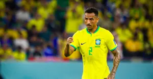 Danilo em ação pela seleção brasileira