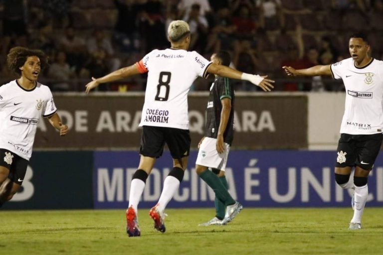 De saída para a Seleção, Biro comemora convocação após vitória do Corinthians: "Fiquei muito feliz"