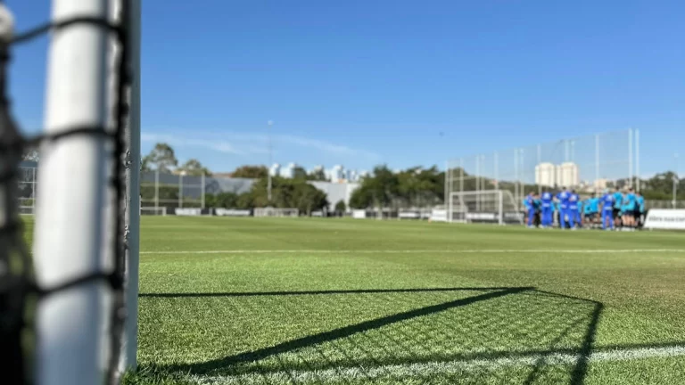 Grêmio treina no CT Joaquim Grava