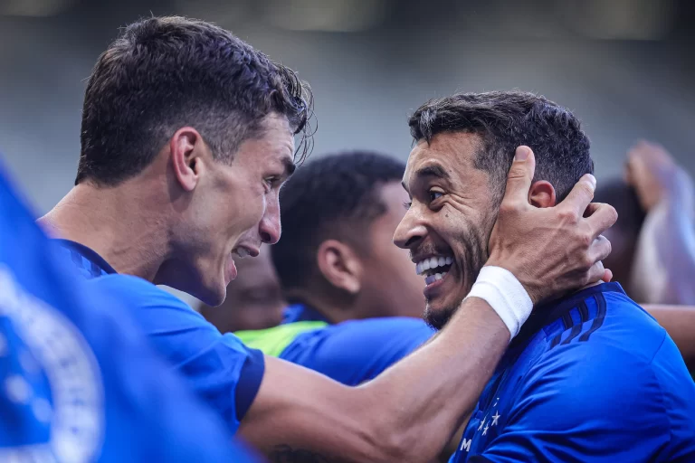 Dinenno e William em Pouso Alegre x Cruzeiro