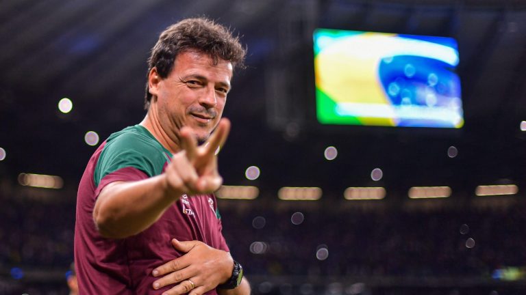 Inter tem conversas com Fernando Diniz ex-técnico do Fluminense. (Foto: Divulgação / DiaEsportivo / Alamy Stock Photo)