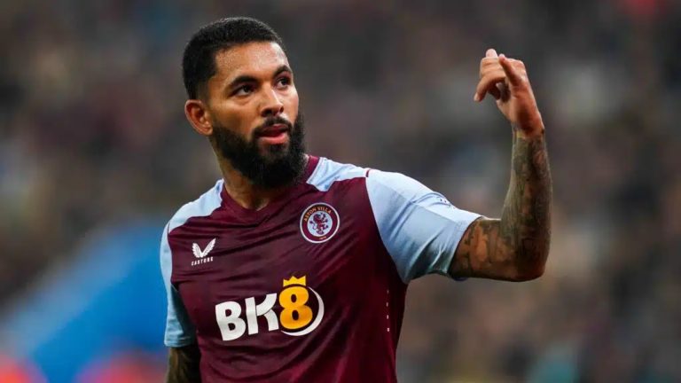 Douglas Luiz brilha na Premier League e mantém Aston Villa na briga pela Champions League