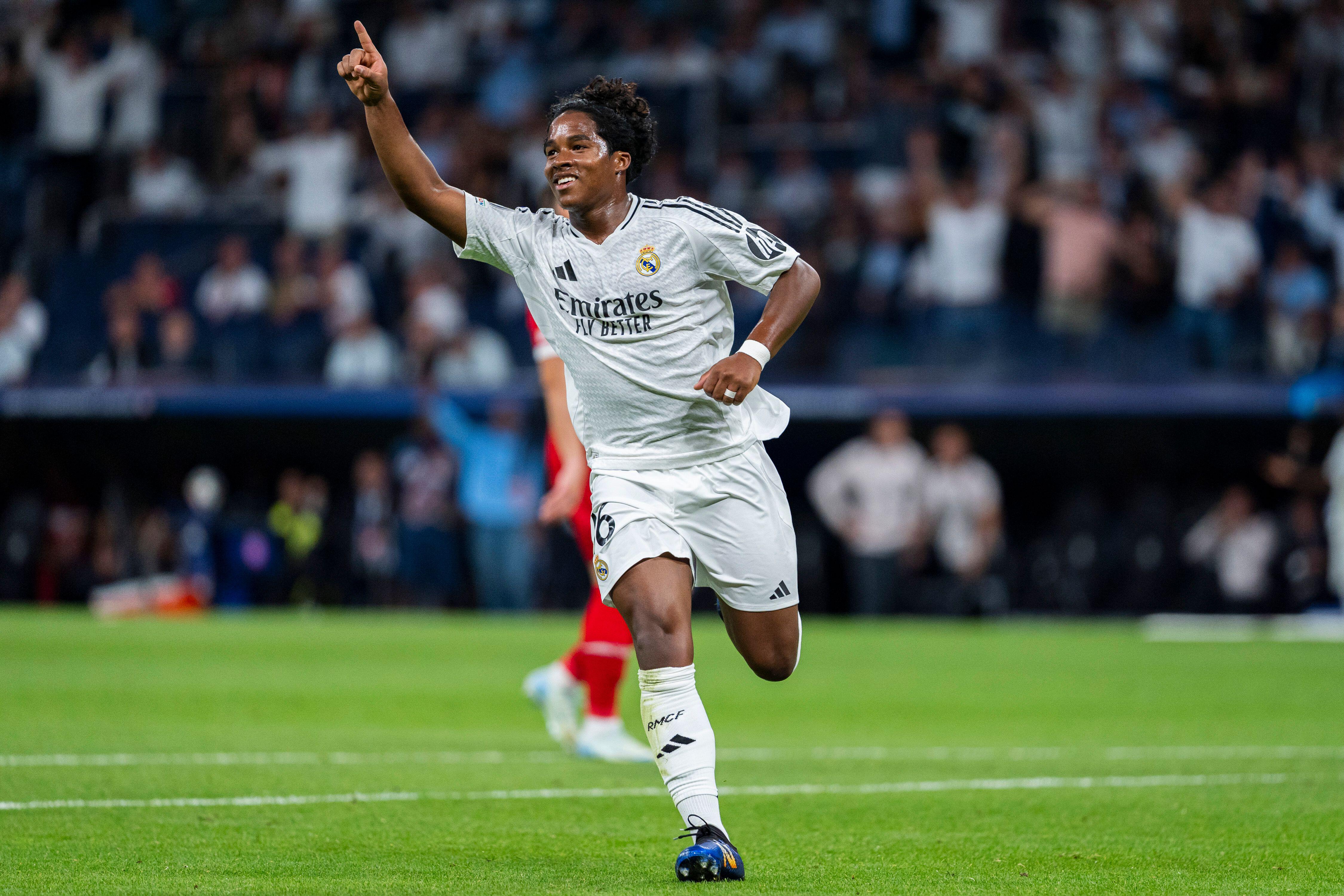 Endrick comemora primeiro gol pelo Real Madrid na Champions