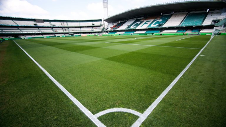 Escalações de Coritiba x Flamengo