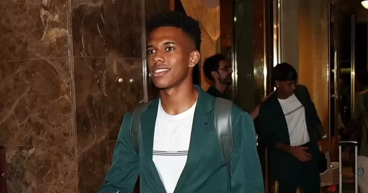Estêvão se junta à delegação do Palmeiras nos Estados Unidos